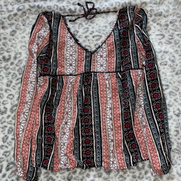 Womens top - Picture 2 of 4